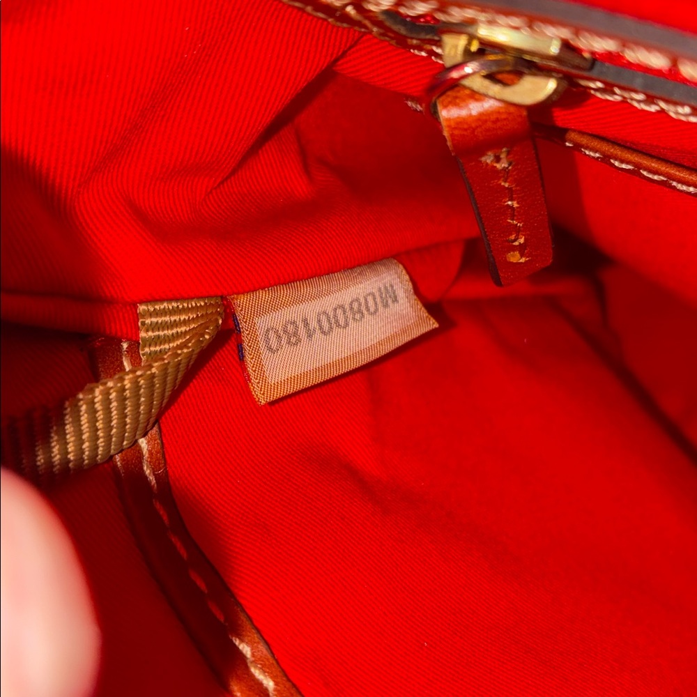 Dooney & Bourke Pebbled Leather Crossbody w/Dustbag - Picture 8 of 11